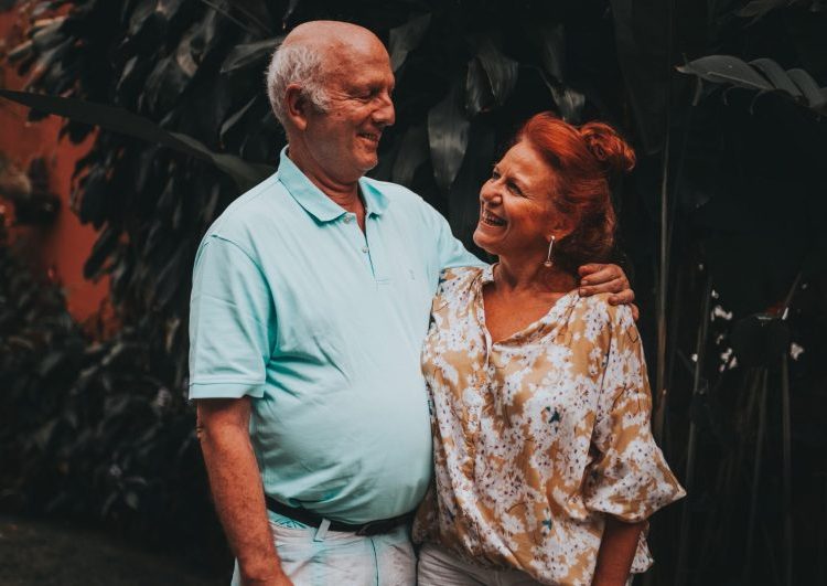 Here Are The Unique Anniversary Gifts Ideas For Parents!