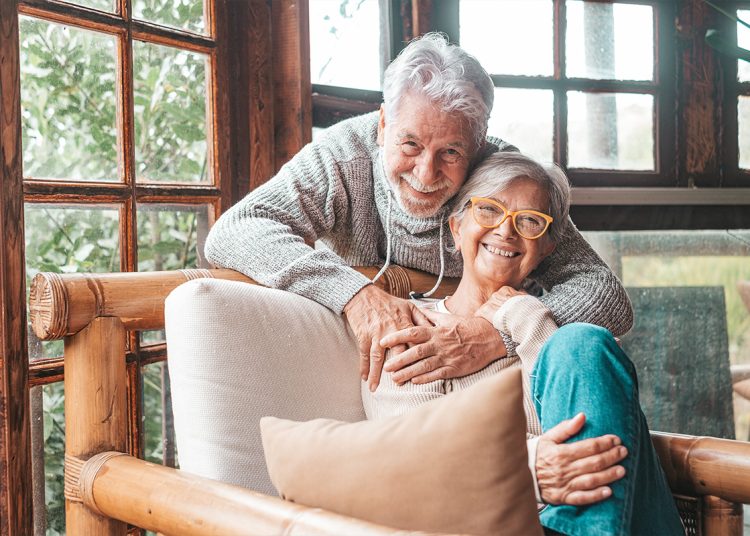 How to Choose The Best Adult Diaper for Seniors?