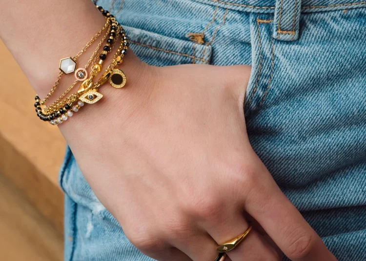 How to Style Your Gold Bracelets for Everyday Wear