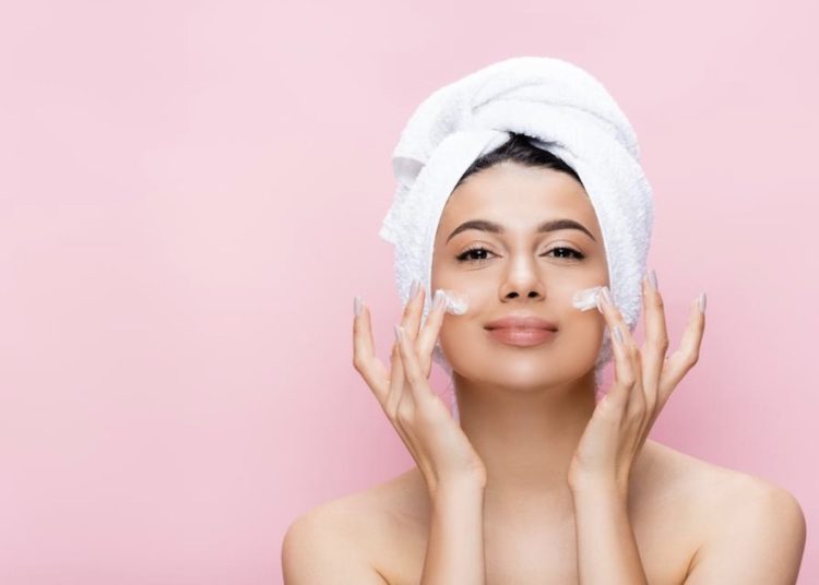 How Botox Helps You Look Younger: Exploring the Benefits at the Best Anti-Aging Aesthetic Clinic