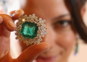 The Journey of a Gemstone: From Mine to Market