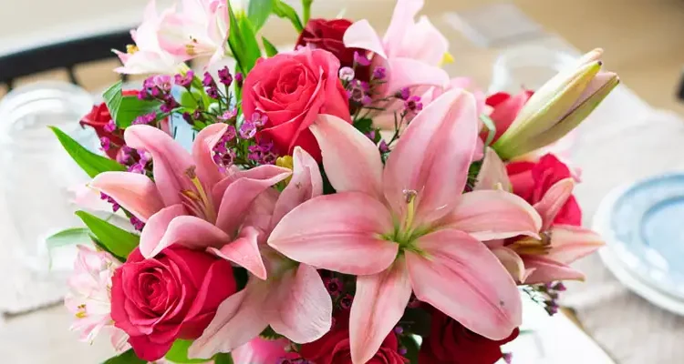 Send Love Instantly with Fun Flowers Online
